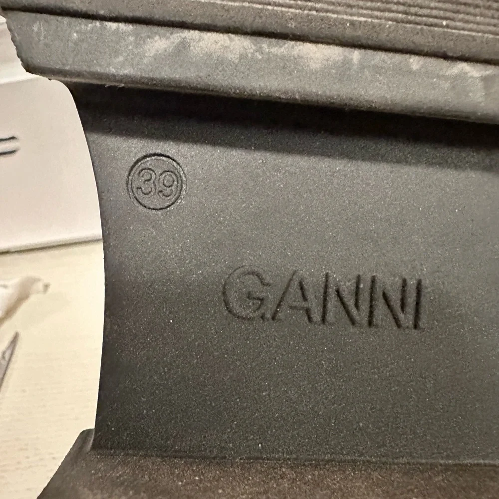 Ganni Cleated Mary Janes Size 39 - Picture 4 of 4
